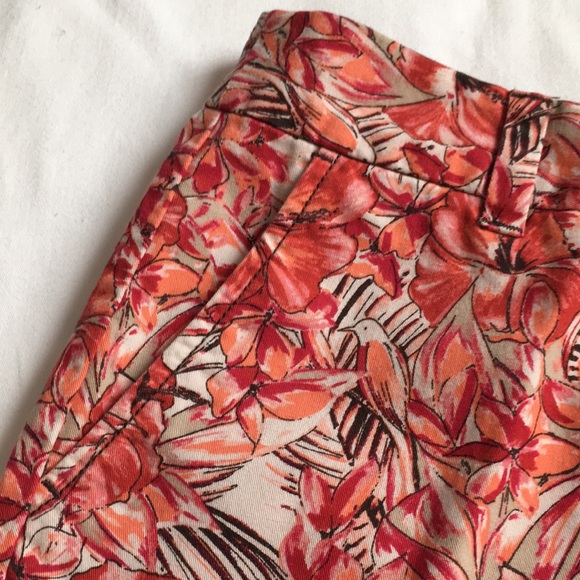 Ann Taylor loft shorts size 00 - Picture 7 of 9